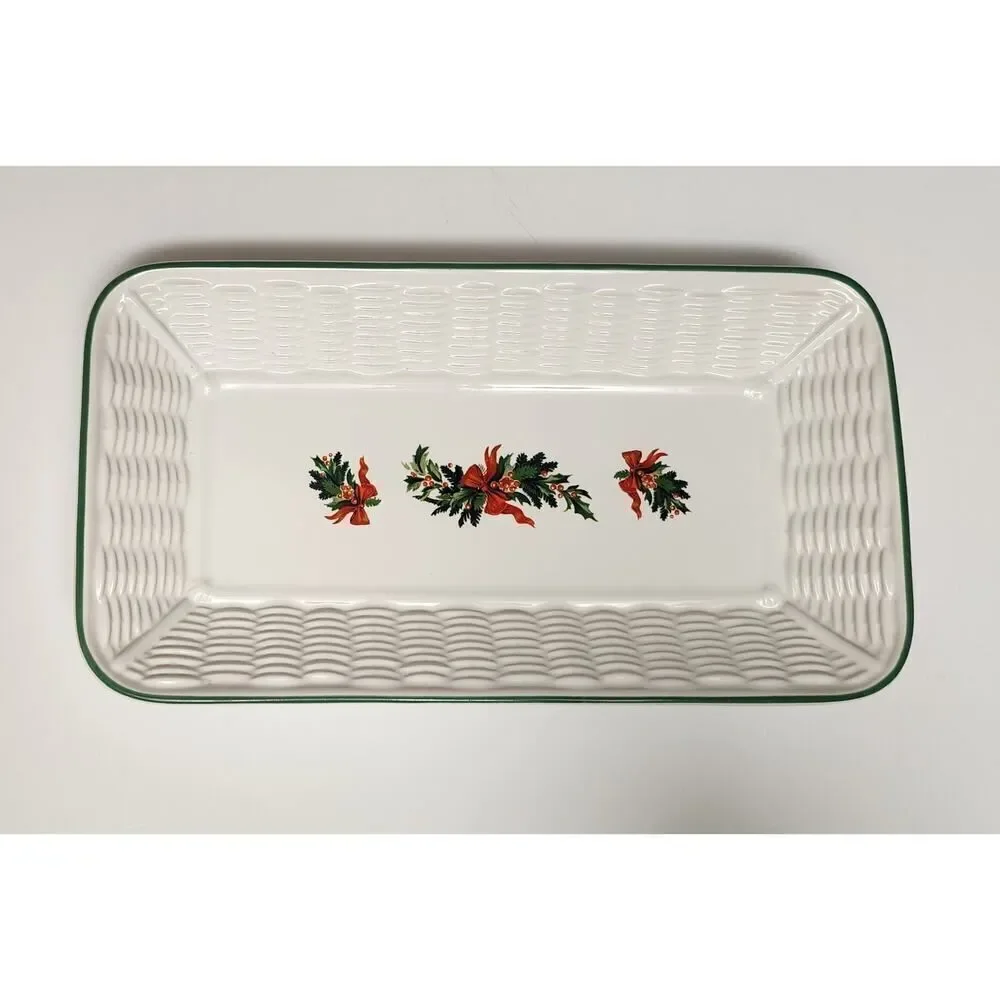 Pfaltzgraff Christmas Heritage Wicker Tray Bread/Cracker Serving Plate